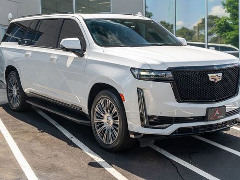Used 2021 Cadillac Escalade ESV Sport Platinum AWD/4WD image 7