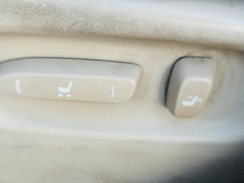 Used 2011 Lexus RX 350 2WD w/ Premium Pkg image 17