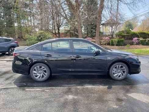 Used 2025 Subaru Legacy Sport image 2