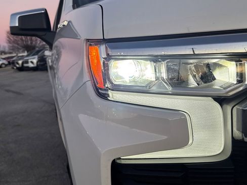 Used 2025 Chevrolet Silverado 1500 LT image 12