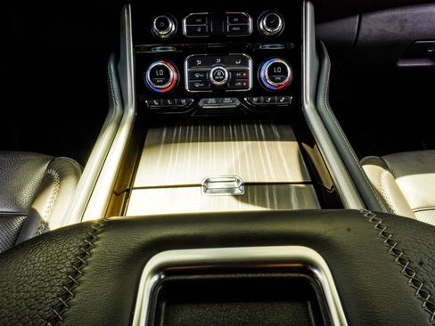 Used 2021 GMC Yukon XL Denali RWD image 21