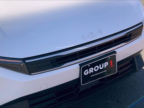 Used 2025 Kia K4 LXS image 30