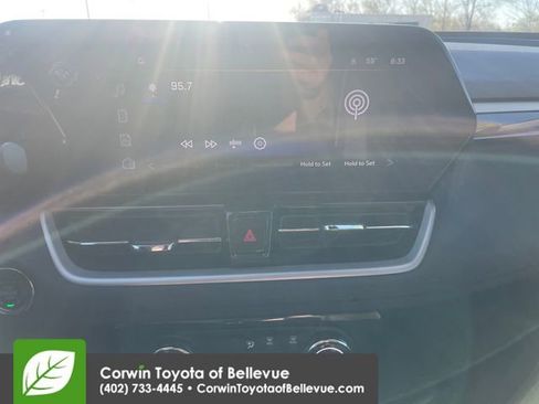 Used 2025 Chevrolet TrailBlazer LT AWD/4WD image 12