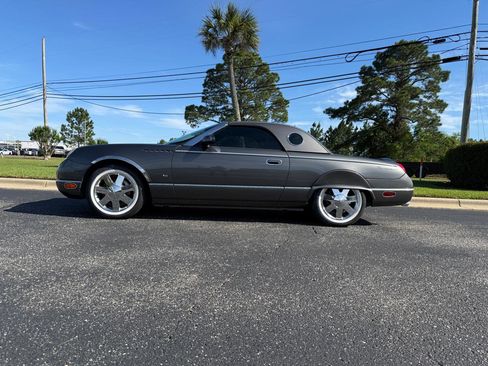 Used 2003 Ford Thunderbird RWD image 2