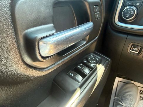 Used 2022 Chevrolet Silverado 2500 Custom w/ Custom Value Package AWD/4WD image 26