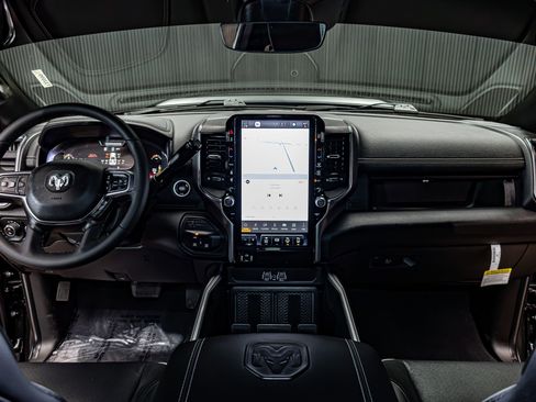 Used 2025 RAM 3500 Laramie image 20