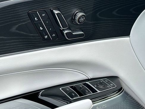 Used 2025 Cadillac Lyriq Sport image 14