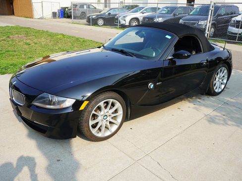 Used 2007 BMW Z4 3.0i RWD image 15
