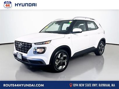 Used 2023 Hyundai Venue SEL w/ Cargo Package