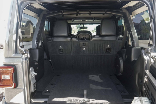 Used 2022 Jeep Wrangler Unlimited Sahara AWD/4WD image 55