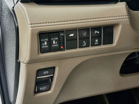 Used 2019 Honda Odyssey Touring image 10