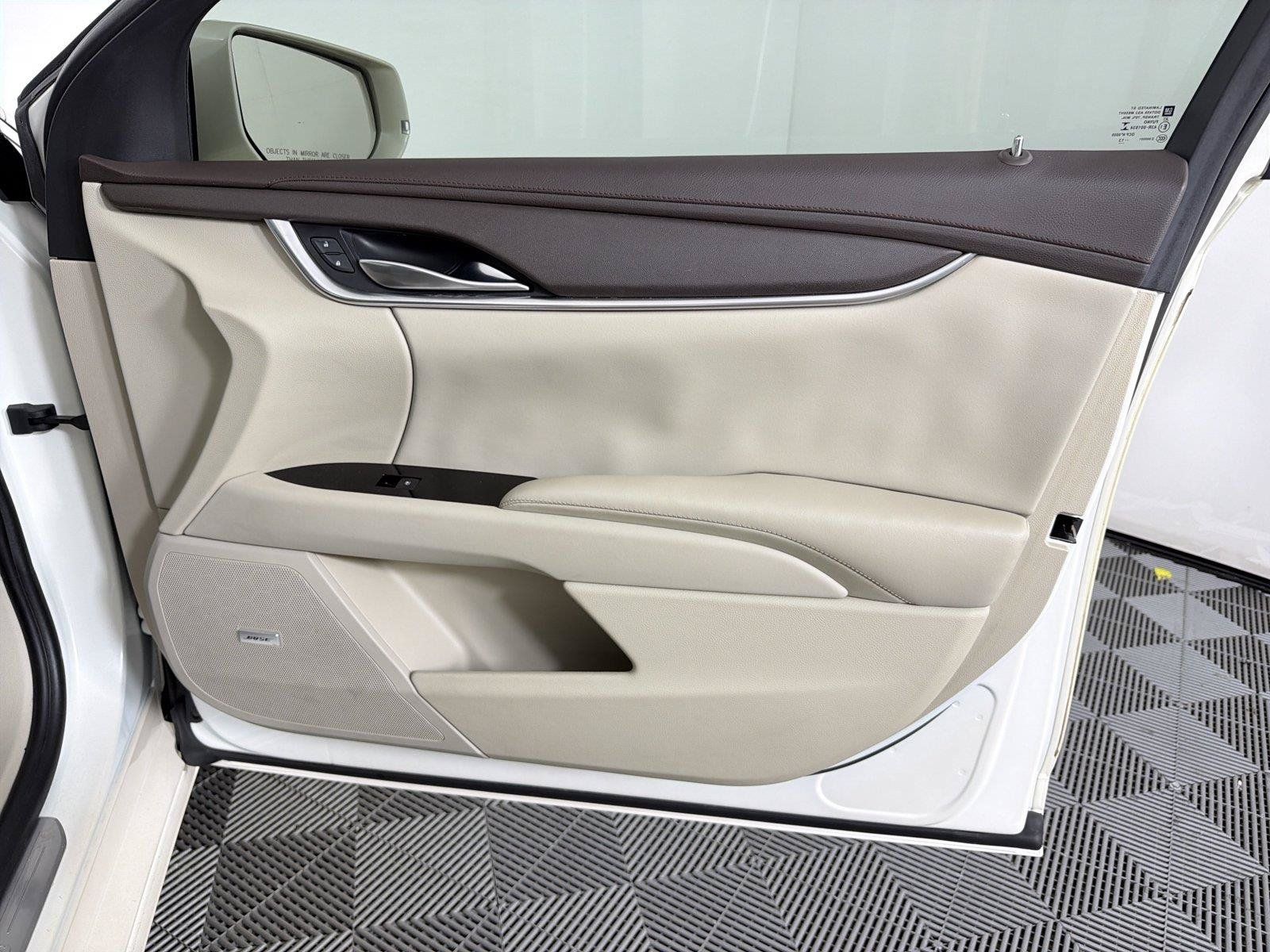 Certified 2014 Cadillac XTS FWD image 12