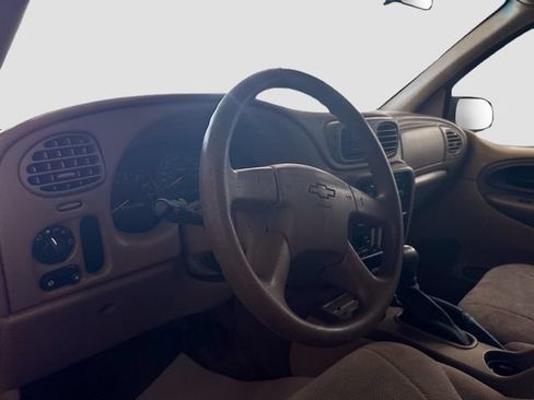 Used 2004 Chevrolet TrailBlazer LS w/ LS Preferred Equipment Group AWD/4WD image 7
