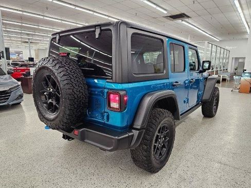 Used 2024 Jeep Wrangler Unlimited AWD/4WD image 5
