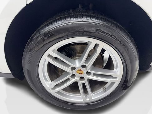 Used 2025 Porsche Macan Turbo image 77