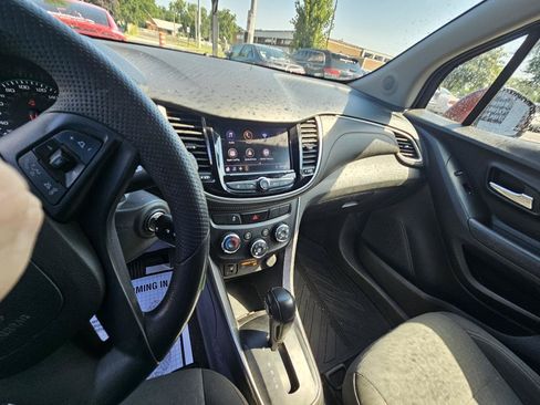Used 2022 Chevrolet Trax LS w/ Tint and Cruise Package AWD/4WD image 25