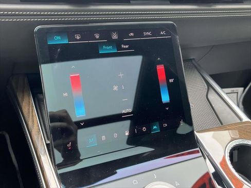 Used 2026 Cadillac Escalade ESV Platinum Sport w/ LPO, ONYX Package image 33