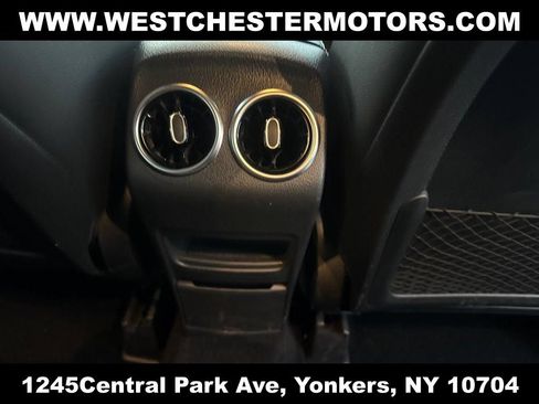 Used 2022 Mercedes-Benz GLB 250 4MATIC image 21