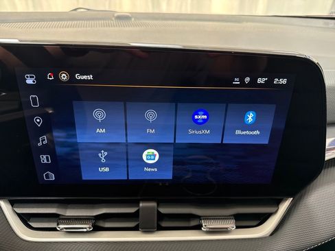 New 2026 Chevrolet Equinox LT w/ Convenience Package II image 28