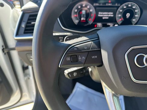 Certified 2025 Audi Q5 2.0T Premium Plus w/ Premium Plus Package image 12