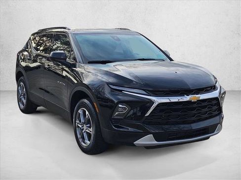 Used 2024 Chevrolet Blazer LT w/ Convenience Package image 3