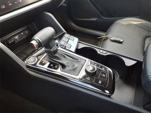 Used 2023 Kia Sportage EX image 13