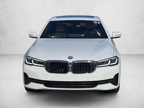 Used 2023 BMW 530i w/ Convenience Package RWD image 2