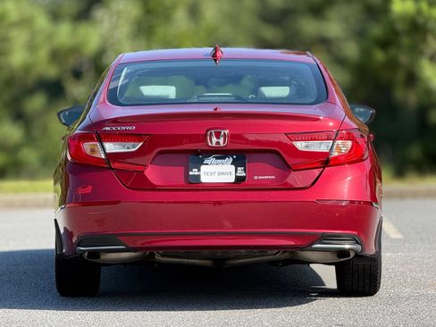 Used 2019 Honda Accord EX image 6