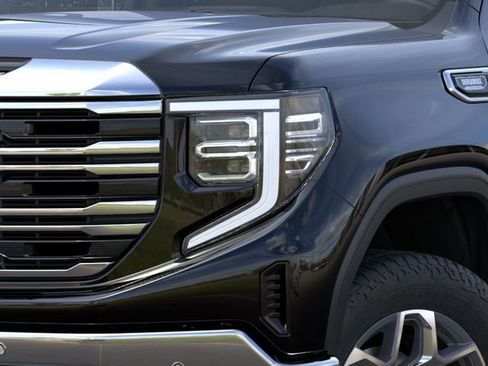New 2026 GMC Sierra 1500 SLT AWD/4WD image 10