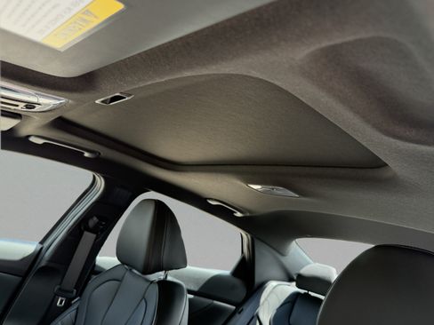 New 2026 Hyundai Elantra SEL Sport FWD image 18