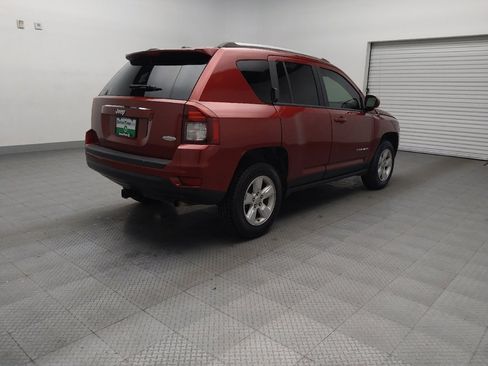 Used 2017 Jeep Compass Latitude image 9