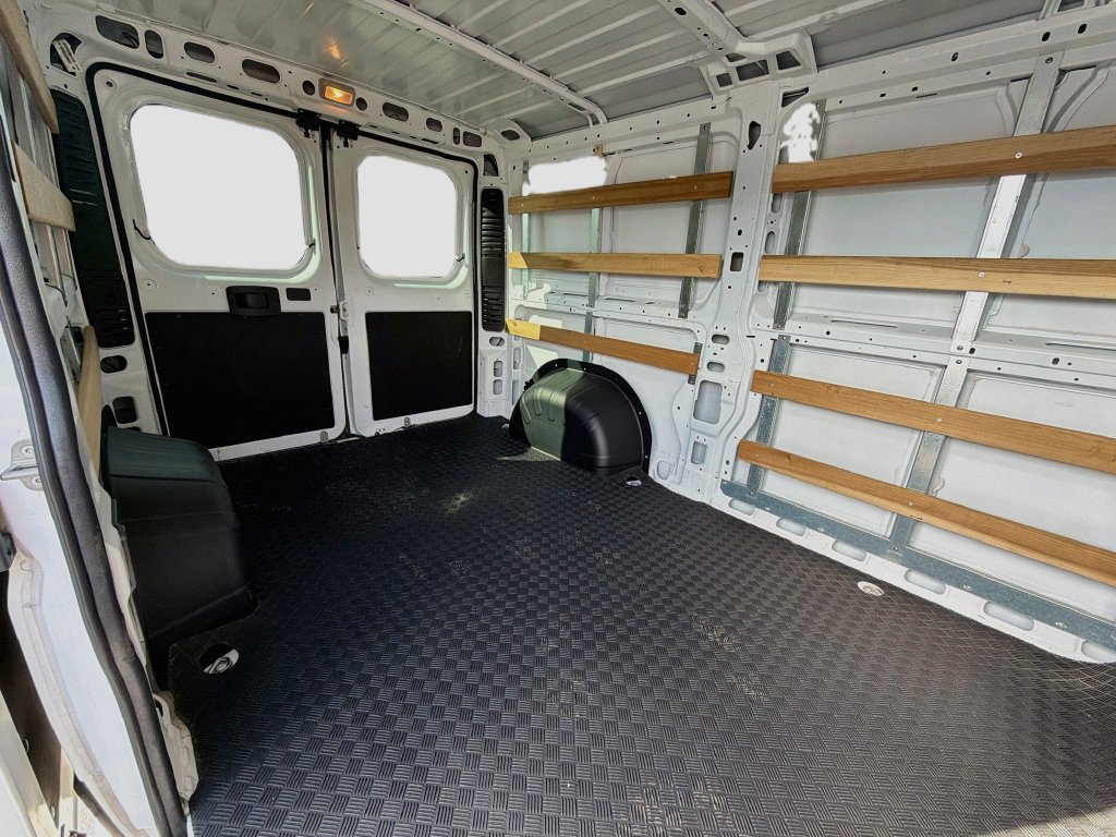 Used 2025 RAM ProMaster 2500 w/ U-Haul Equipment Group FWD image 12