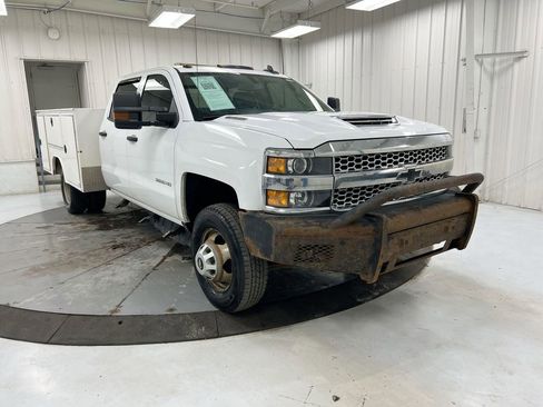 Used 2019 Chevrolet Silverado 3500 W/T w/ WT Convenience Package image 2