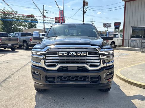 Used 2026 RAM 2500 Laramie AWD/4WD image 2