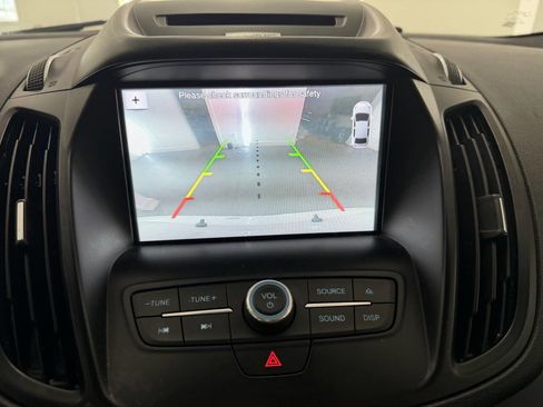 Used 2017 Ford Escape SE w/ Equipment Group 201A image 30