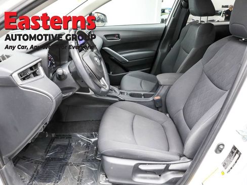 Used 2023 Toyota Corolla Cross LE image 14