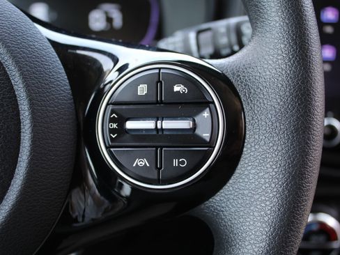 Used 2023 Kia Soul S FWD image 38