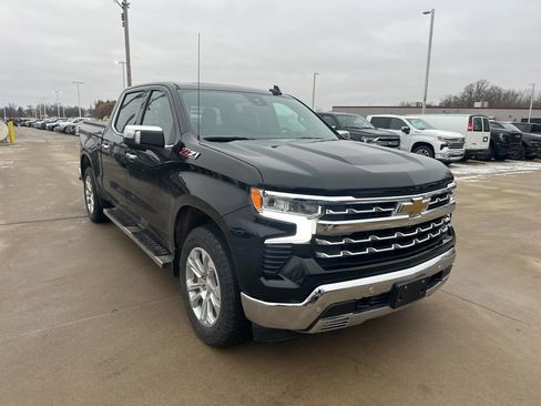 Used 2023 Chevrolet Silverado 1500 LTZ w/ LTZ Premium Package image 5