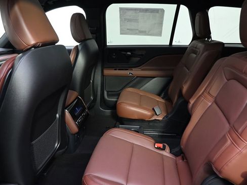 New 2026 Lincoln Aviator Reserve AWD/4WD image 21