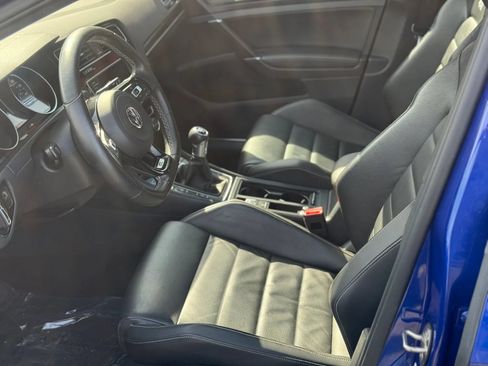 Used 2016 Volkswagen Golf 4-Door AWD/4WD image 9