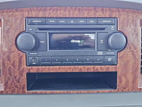 Used 2006 Dodge Ram 1500 Truck SLT image 32