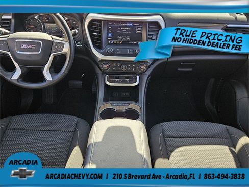 Used 2023 GMC Acadia SLE w/ Driver Convenience Package FWD image 9