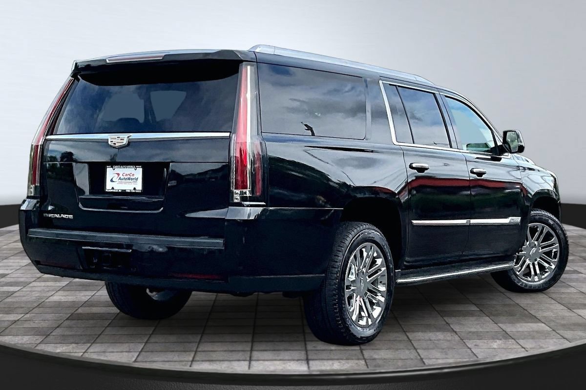 Used 2016 Cadillac Escalade ESV 2WD image 5