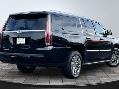 Used 2016 Cadillac Escalade ESV 2WD image 5
