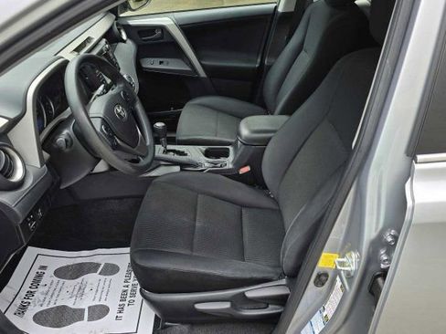 Used 2016 Toyota RAV4 LE AWD/4WD image 15