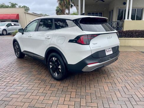 Used 2026 Kia Sportage LX FWD image 3