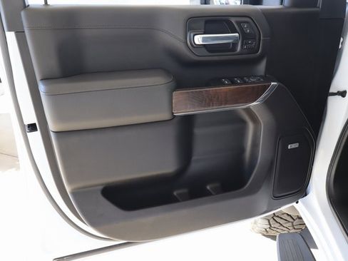 Used 2022 GMC Sierra 2500 Denali image 22