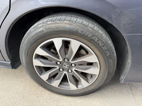 Used 2023 Honda Odyssey EX-L image 31