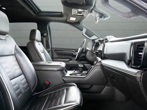 Used 2022 GMC Sierra 1500 AT4X image 58