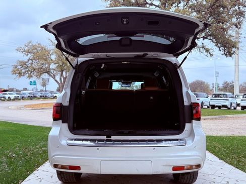 Used 2023 INFINITI QX80 Sensory w/ Cargo Package image 34